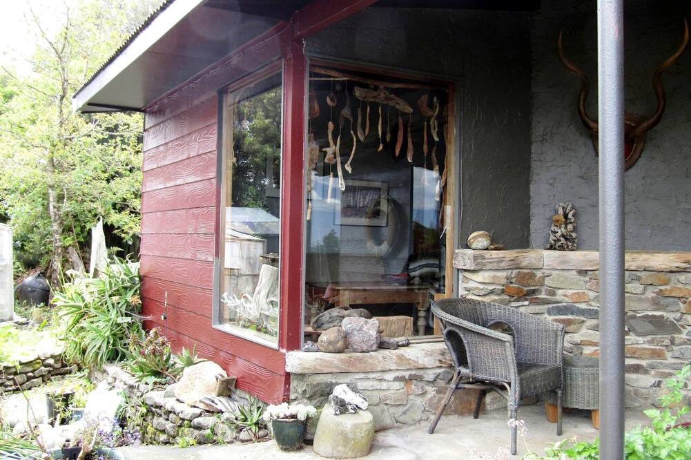 Punakaiki Cabin | Secluded Cabin Getaway near Punakaiki, South Island, New Zealand