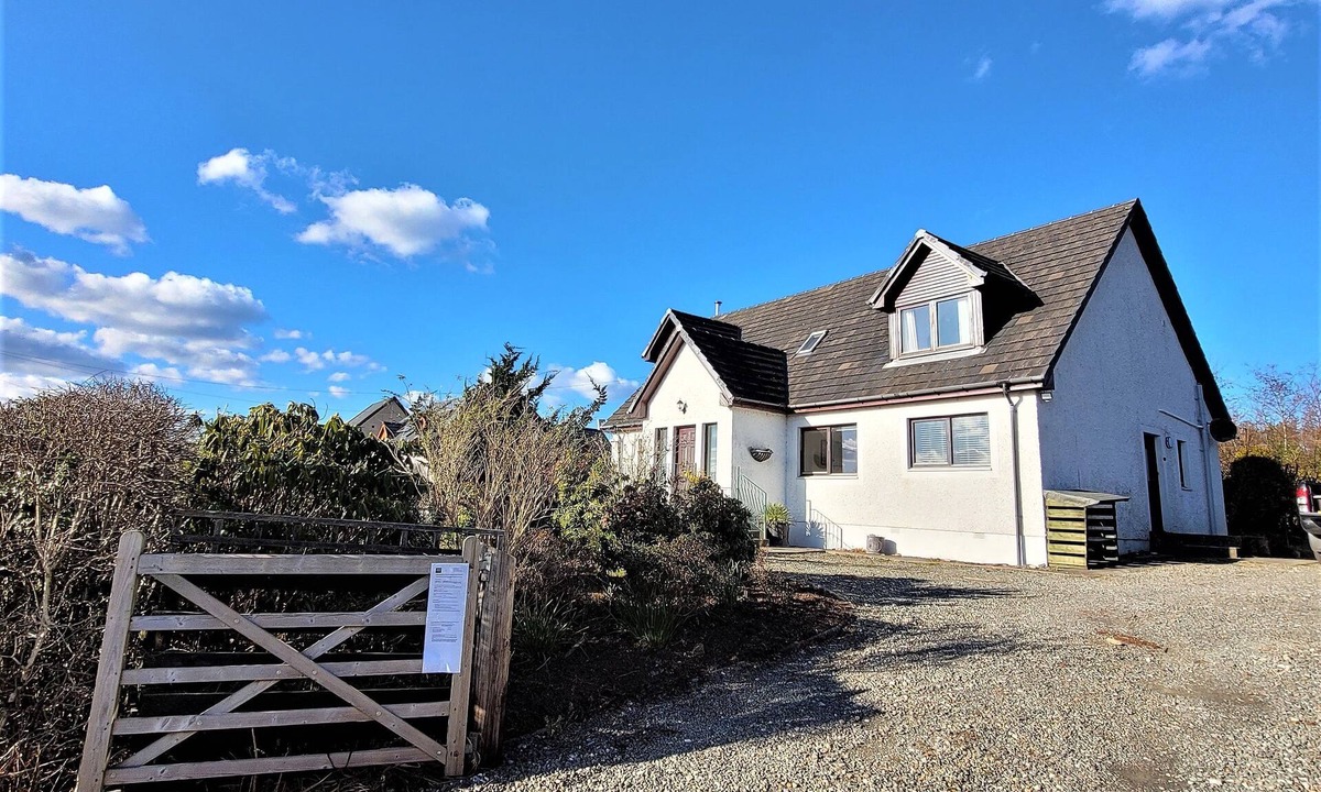 Tighnabruaich Cottage | Sedna - luxury holiday home with spectacular sea views