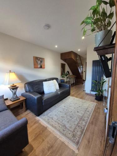 Duddingston Apartment | Self-catering extended family home