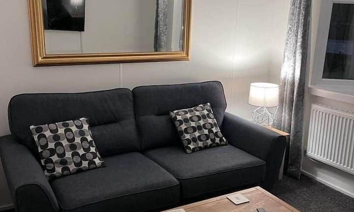 Glasgow House | Semi-detached chalet - Uddingston, Glasgow