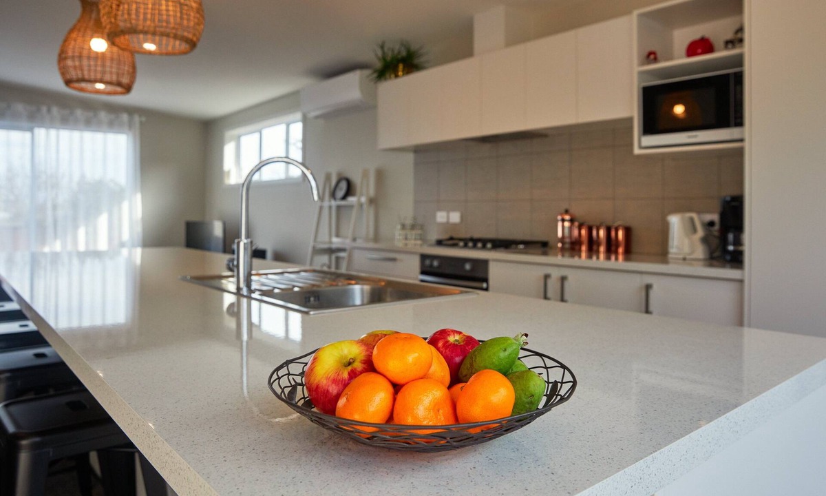 South Bay House | Simon's Place - Kaikoura Holiday Home