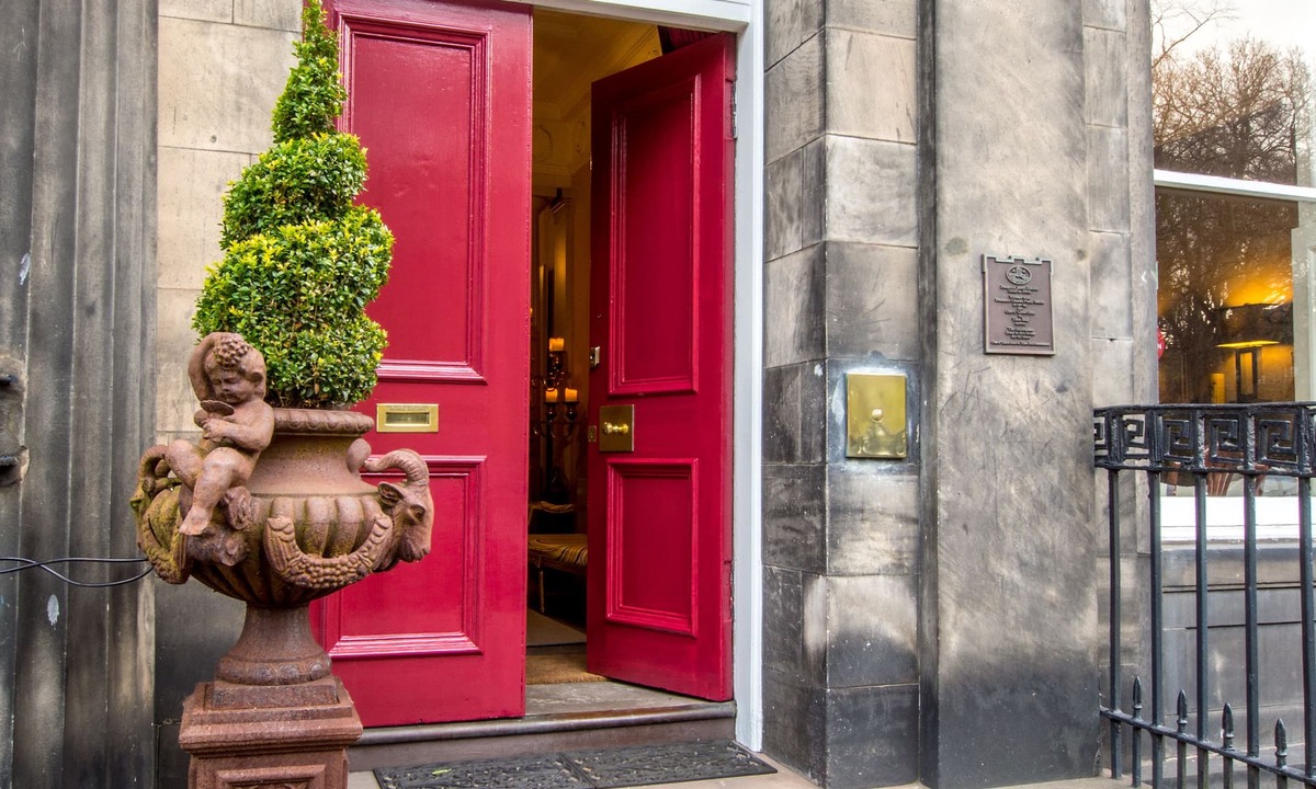 Leith House | Six Brunton Place