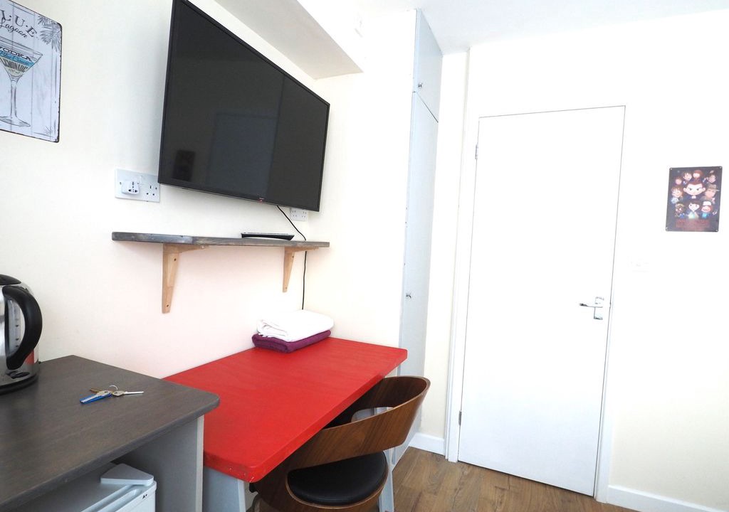 Lansbury Apartment | Small studio apartment close to Canary Wharf & Docklands, Great for a short stay