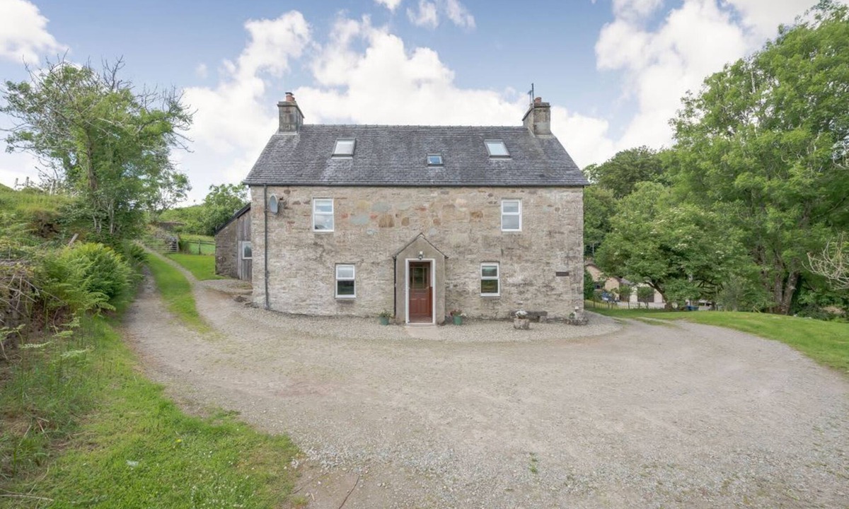Lochgilphead House | Smithy House, Kilmartin. 4bed.