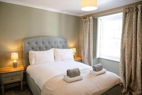 Mabe House | Smugglers Cottage in Penryn Nr Falmouth