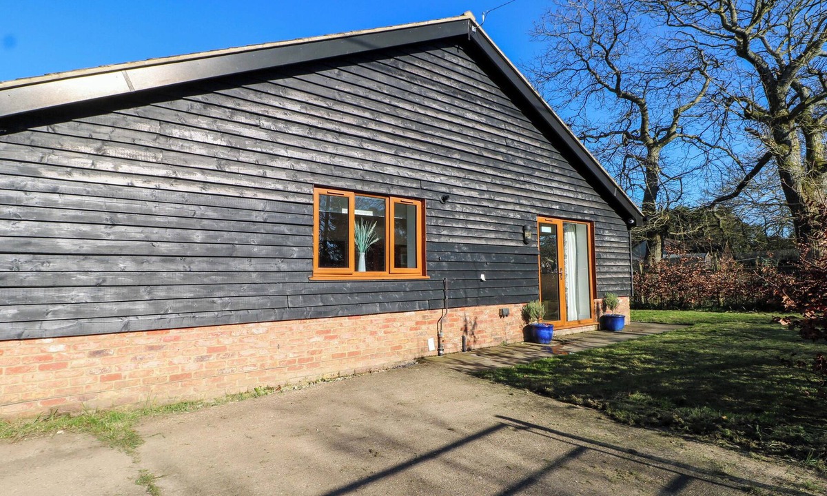 Bilting Cottage | SNOWDROP COTTAGE, family friendly, with a garden in Lenham
