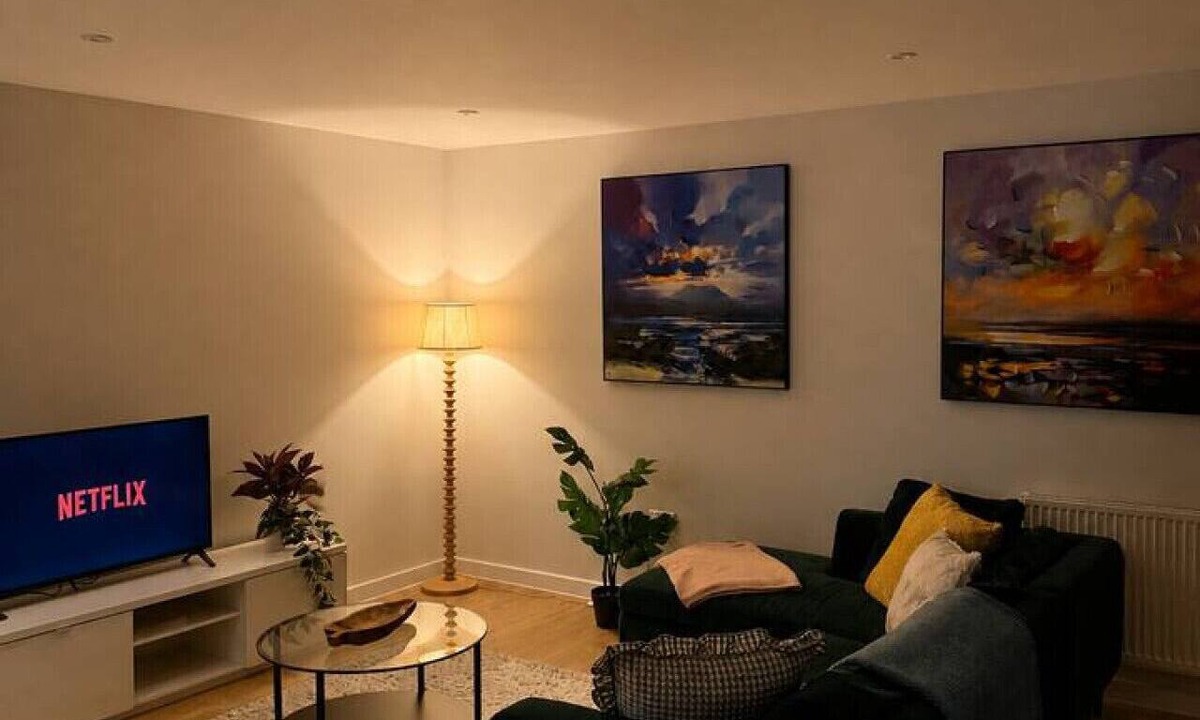 South Hornchurch Apartment | Spacious 2 Bed apartment Rainham LDN Gated Parking