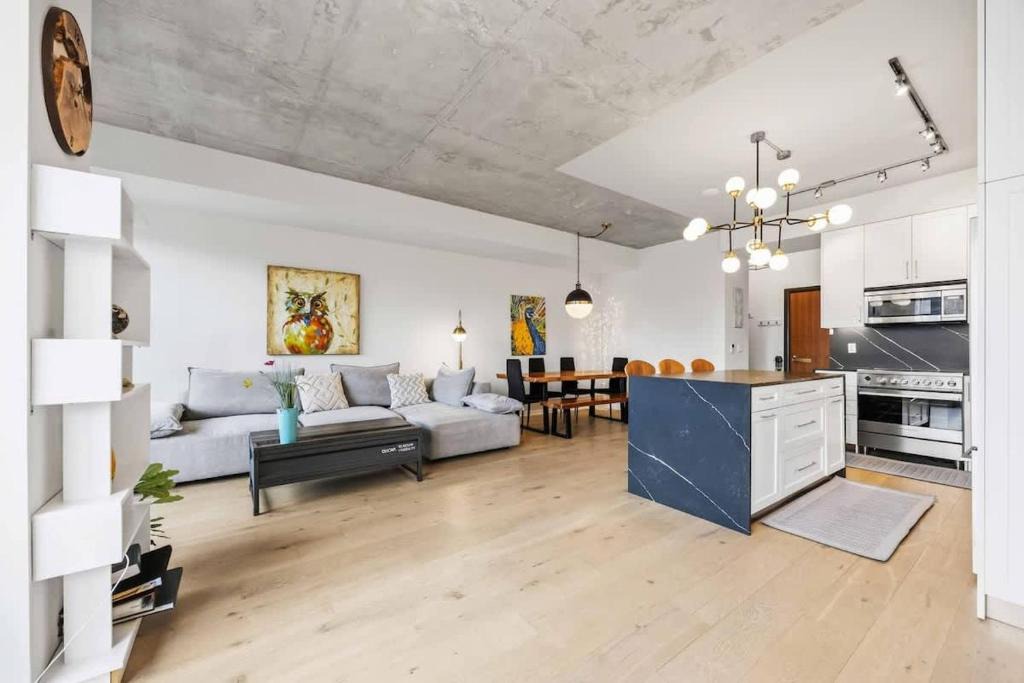 Upper Jarvis Apartment | Spacious 2BR Toronto Stay with Dual Balconies