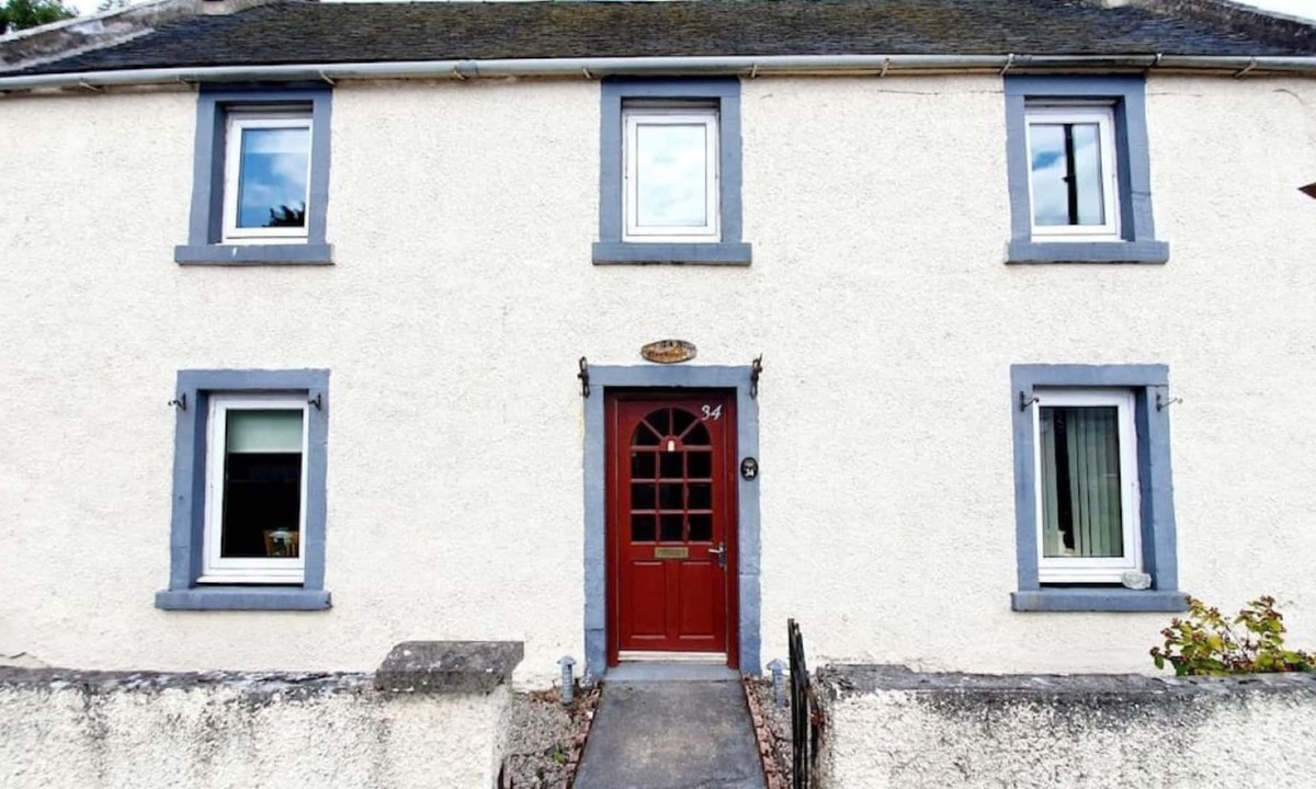 Cromarty Firth Apartment | Spacious Holiday Home Closeby River in Alness!