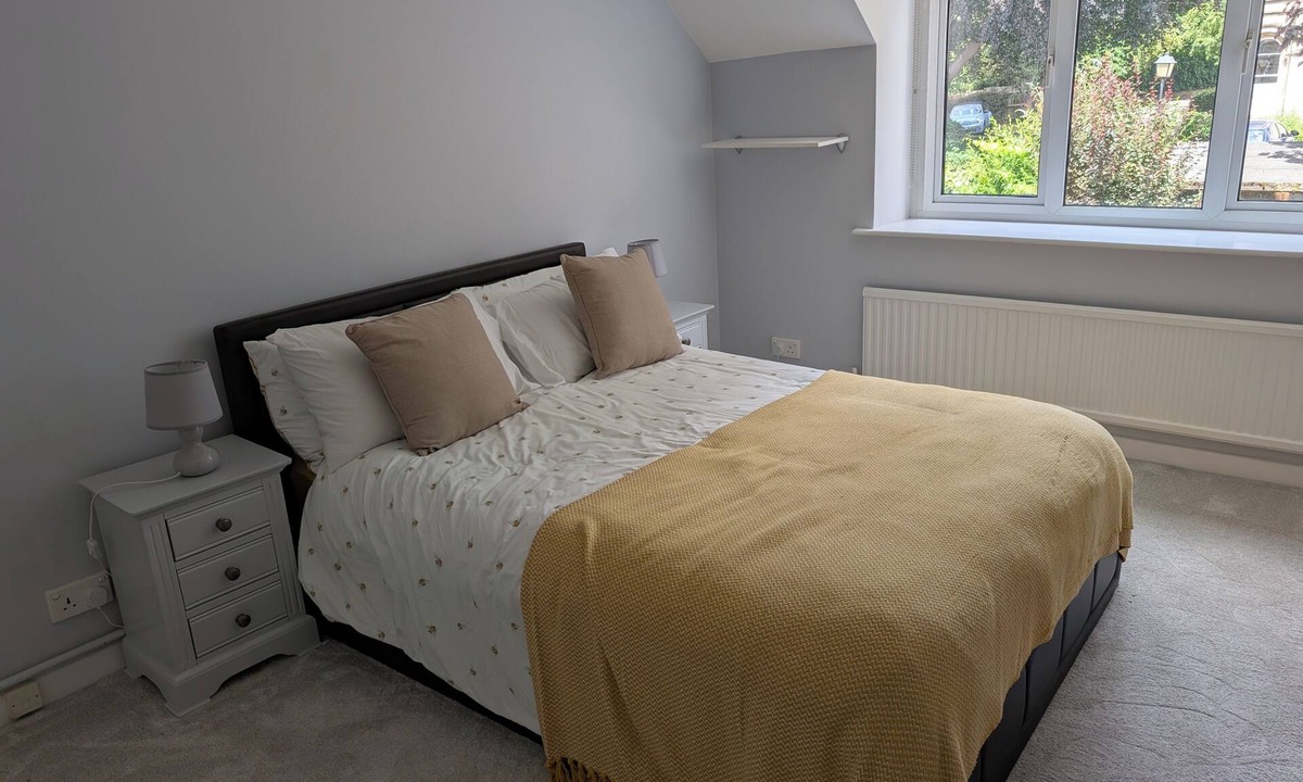 St Albans House | Spacious property in the heart of St Albans