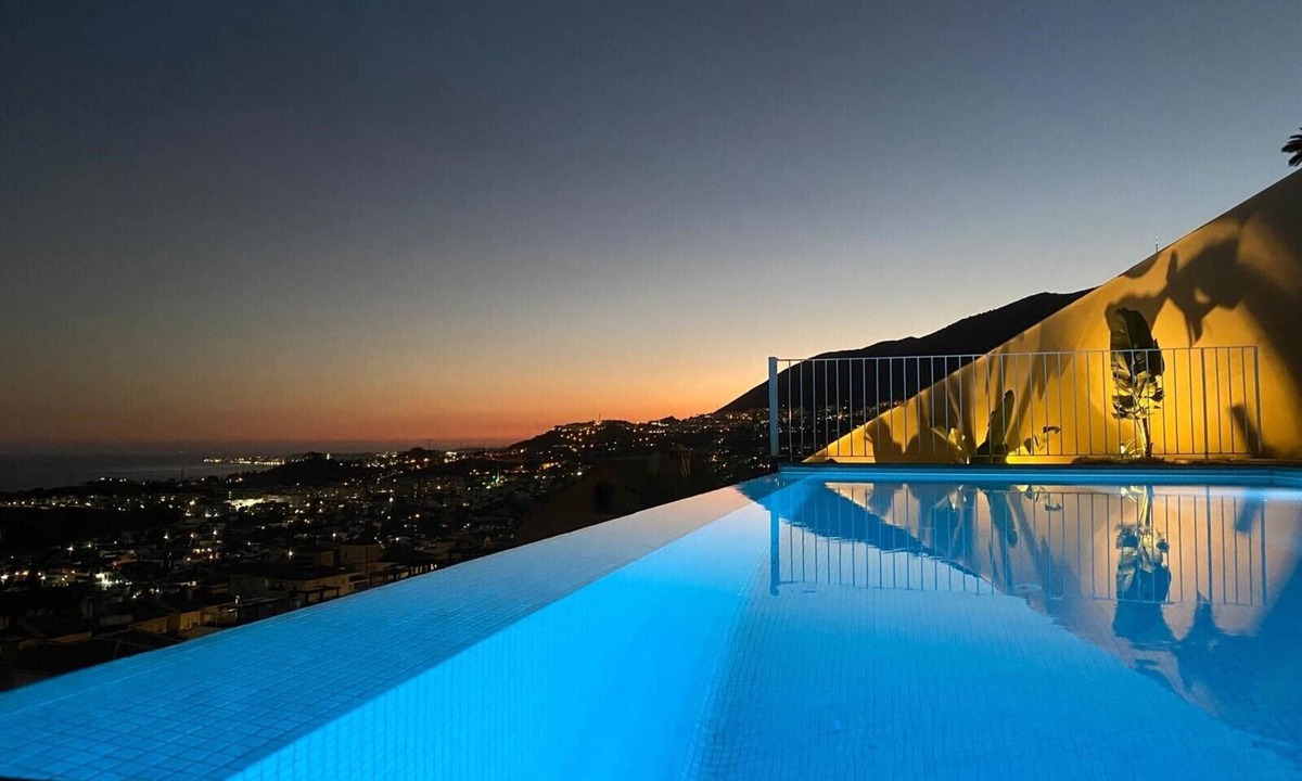 Benalmadena Villa | Spacious Villa with great views!