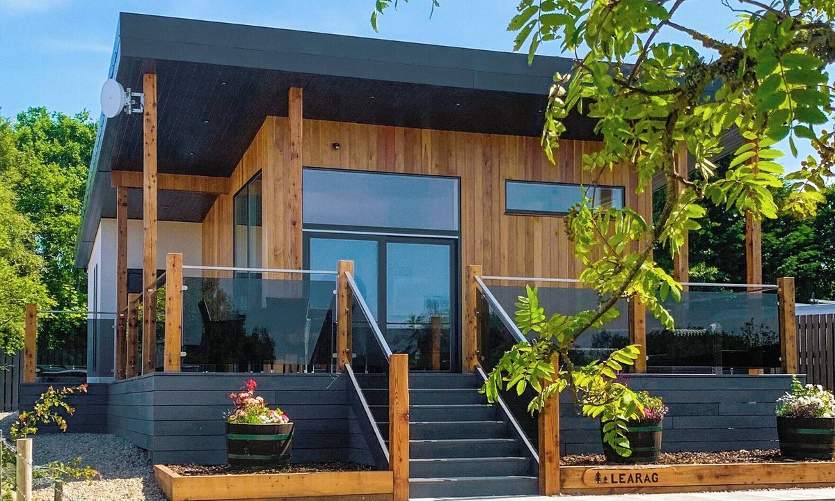 Dingwall Cottage | Spectacular property with large glass frontage to take advantage of the views.