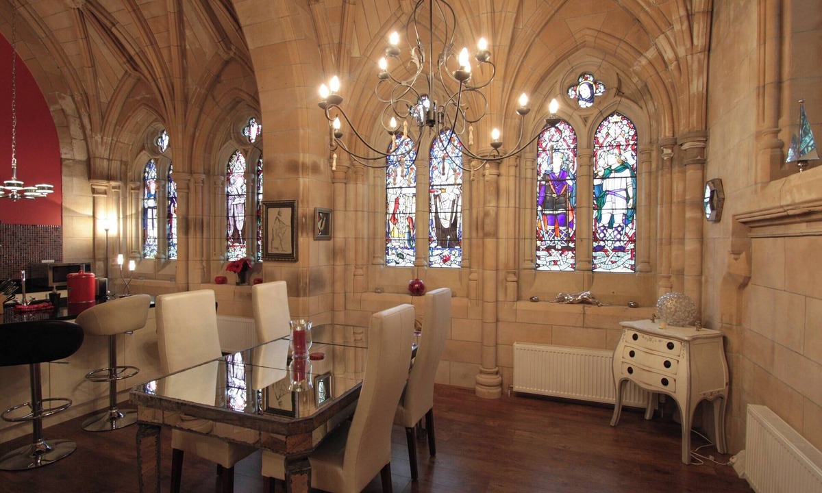 Fort Augustus Cottage | St Andrew's Church - UKC4890