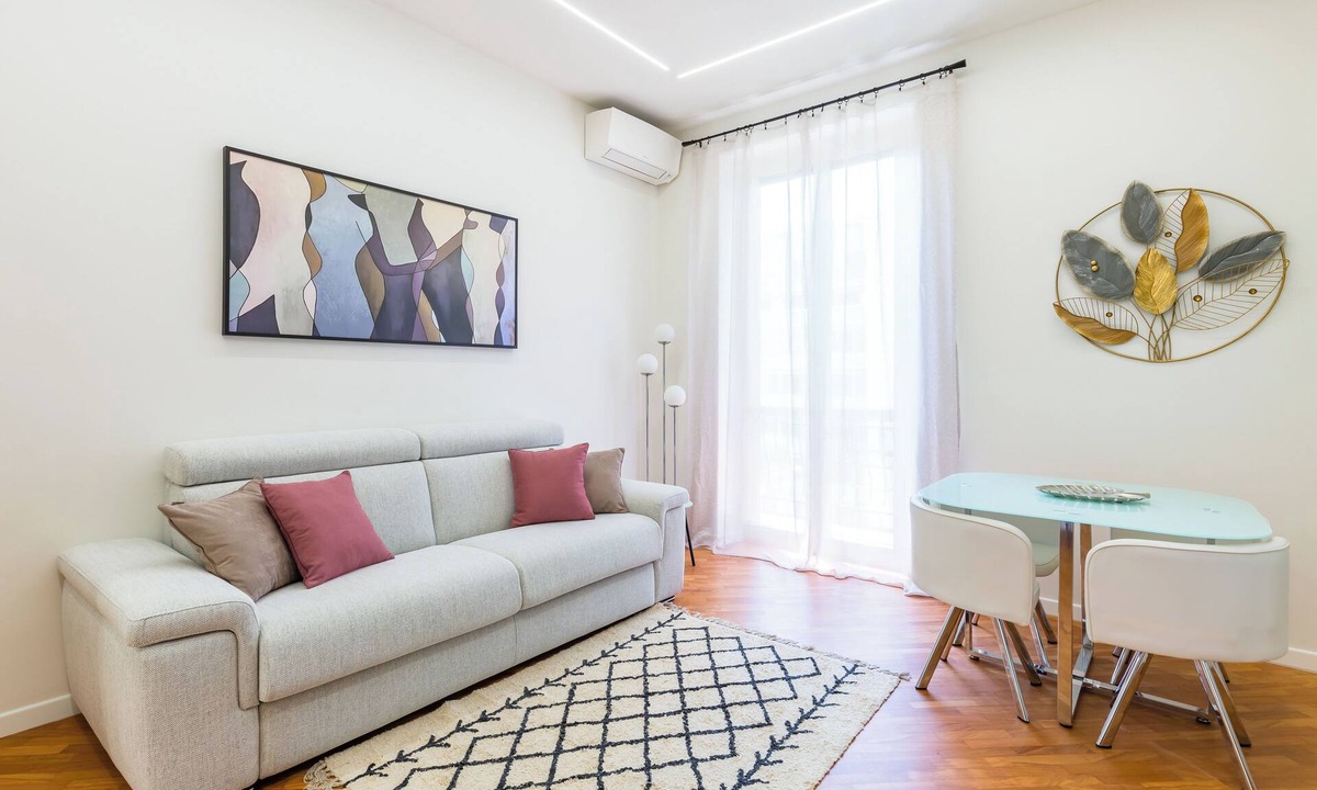 Vomero Apartment | Stanzione Classy Flat at Vomero Central