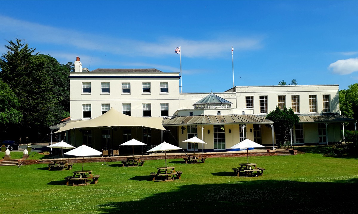 North Stifford Hotel | Stifford Hall Hotel Thurrock