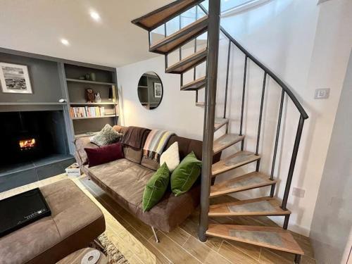 St. Margaret's Hope House | Studio House