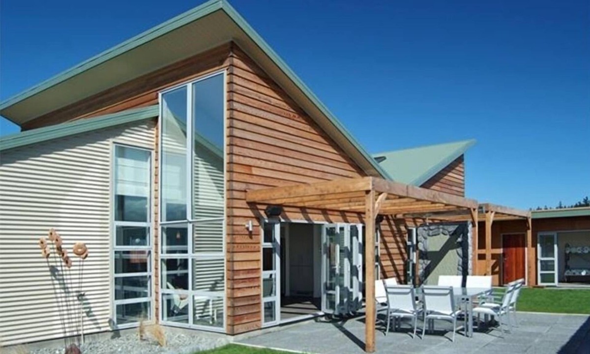 Kaikoura House | Stunning Executive Holiday House