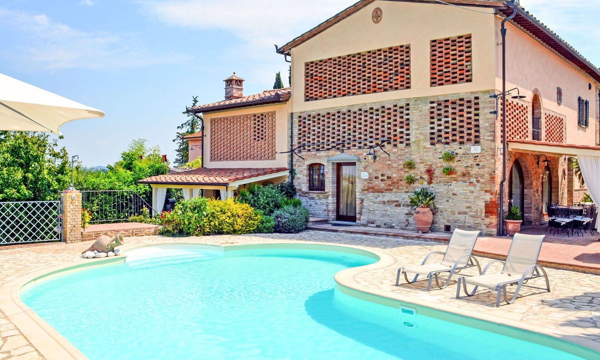 Castelfiorentino Villa | Stunning private villa for 6 guests with WIFI, pool, TV, terrace and panoramic view