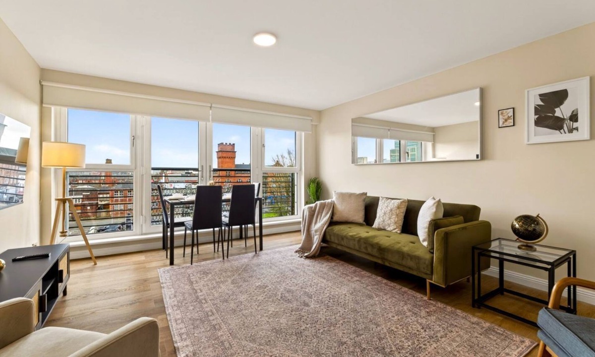 Tradeston Apartment | Stylish 2 Bed - 2 Bathrooms - Free Parking