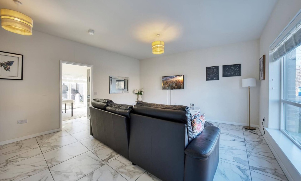 North Glasgow House | Stylish 3-Bed House | Glasgow City Centre