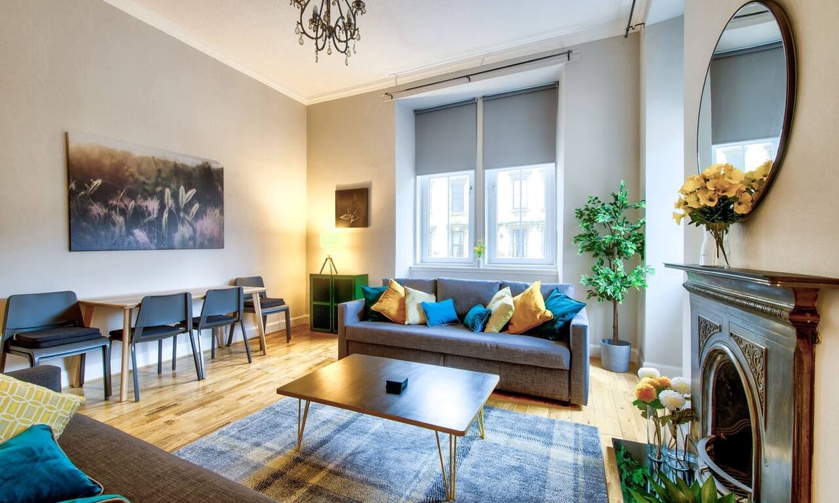 Finnieston Apartment | Stylish & Spacious 3 Bedroom Apt in Finnieston, West End