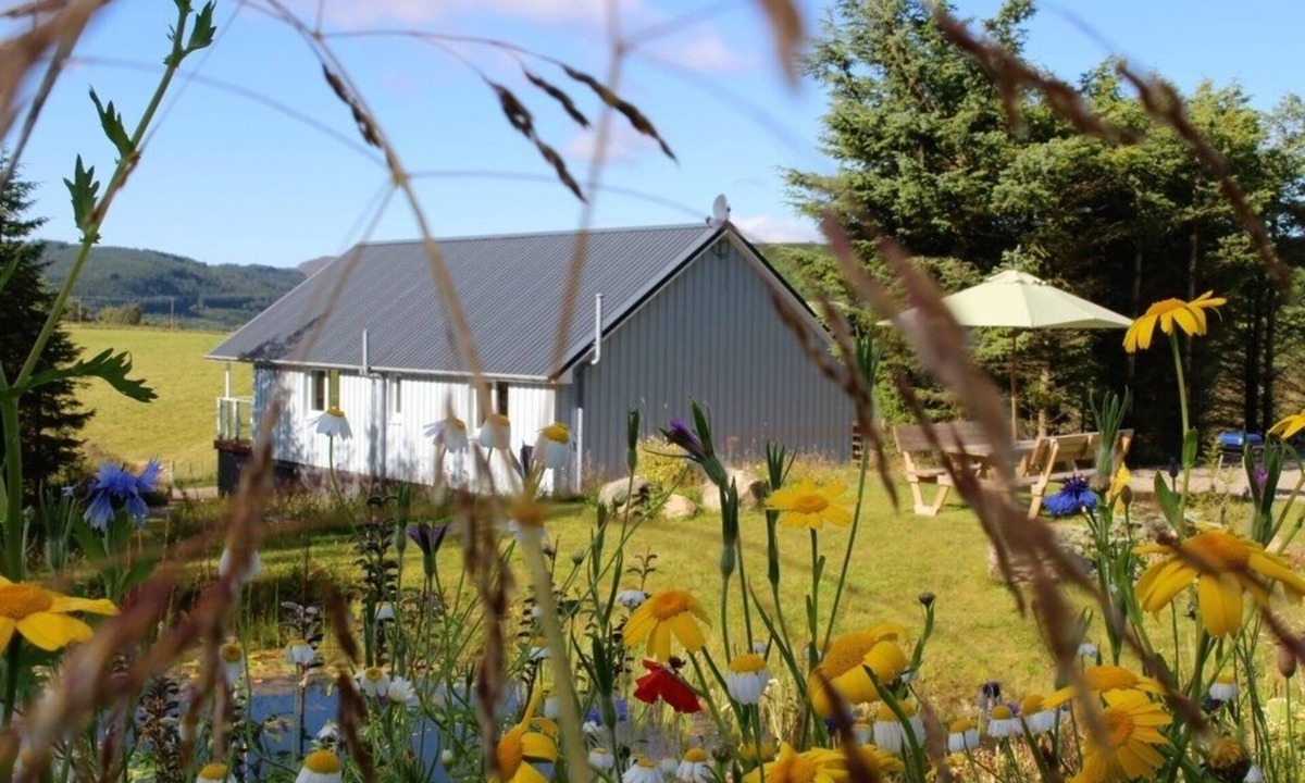 Lewiston House | Stylish, spacious lodge with panoramic views, an ideal base for Loch Ness