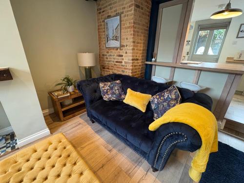 Bury St Edmunds House | Stylish Town House in Medieval Grid