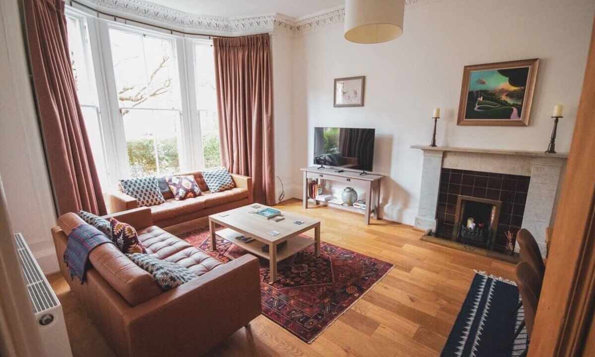 Glasgow Westend Condo | Stylish West End Apartment in Glasgow