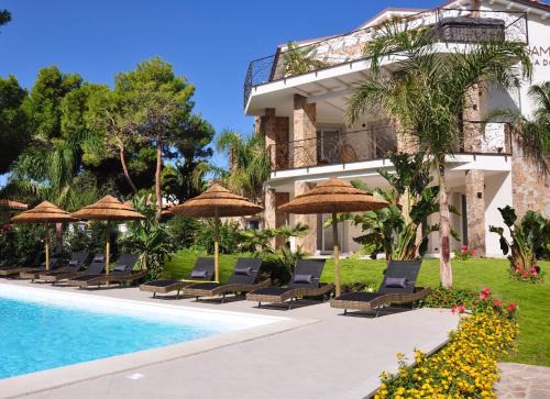 Porto Pino Apartment | Suite Villa Corallo & SPA