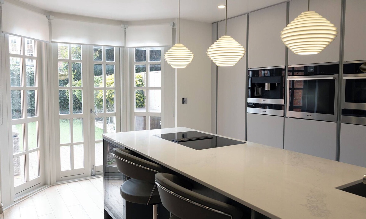 Cricklewood House | Superb 3 Dbl bed House with parking and EV charger
