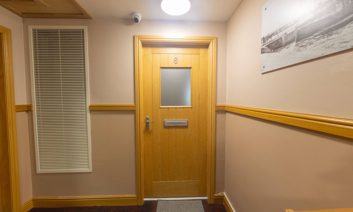 Stranraer Apartment | Superior Apartment at Quay Head View
