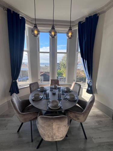 Helensburgh Apartment | Taobh na Mara - Macaulay Letting