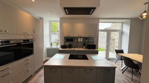 Wick House | The Bakehouse - by Caithness Luxury Apartments NC500 - 5 Bedroom Luxury Holiday Home - Sleeps Work teams upto 5 & holiday makers upto 10 - PREFERENTIAL RATES FOR LONG STAY TRADES - CONTACT US -