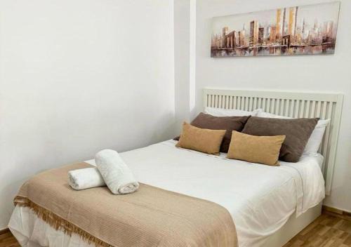 Arroyo de la Miel Apartment | The Central Modern Studio