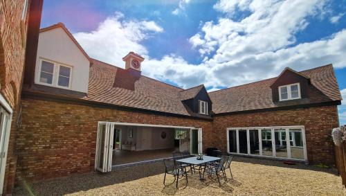 Ware House | The Clock House