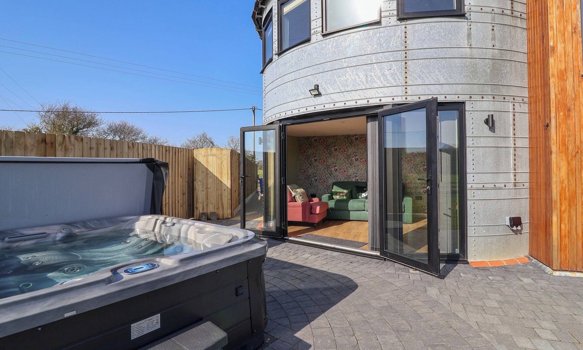 Belstead Cottage | The Corn Silo