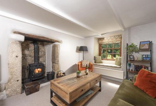 Carnhell Green House | The Corner Cottage