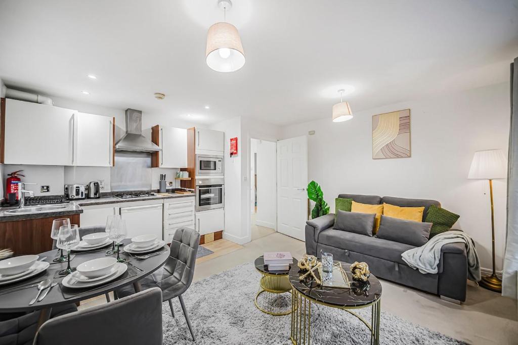 Clapham Apartment | The Cosy Spot- Contractor Friendly- Free Parking