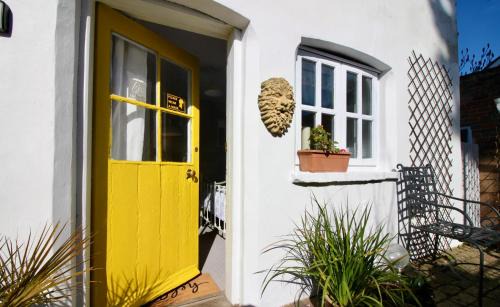 Leiston House | The Cottage at Barkwith House