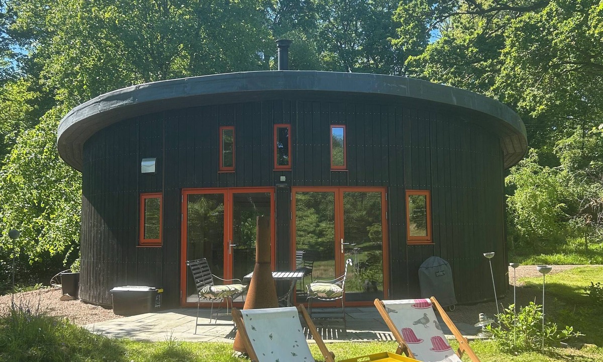 Tarbert House | THE DRUM at Dunmore - a quirky round house with a unique, contemporary design.