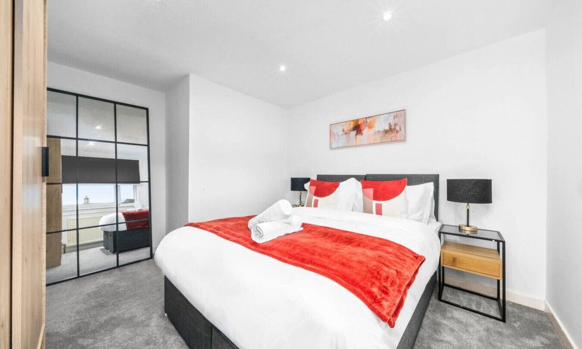 East Kilbride House | The Elphin Escape - 3 bedroom house