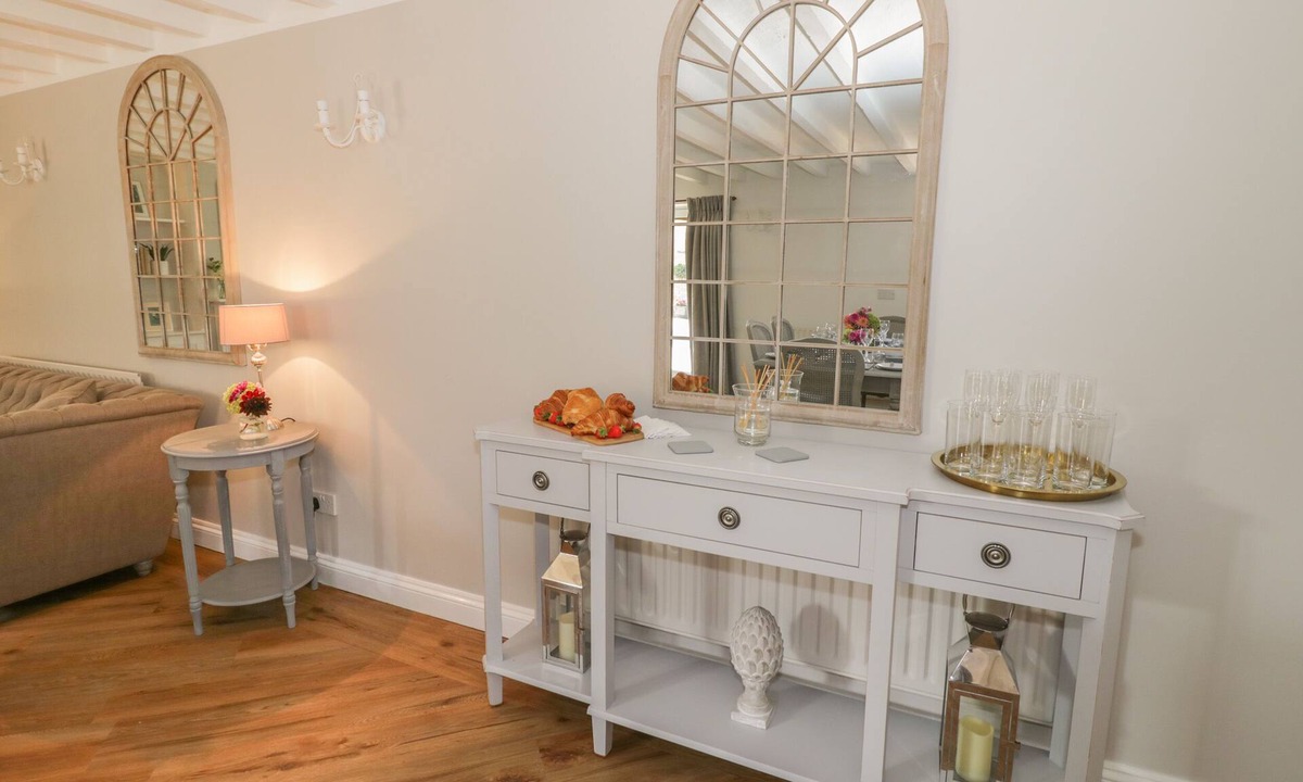 Bedford Cottage | The Granary