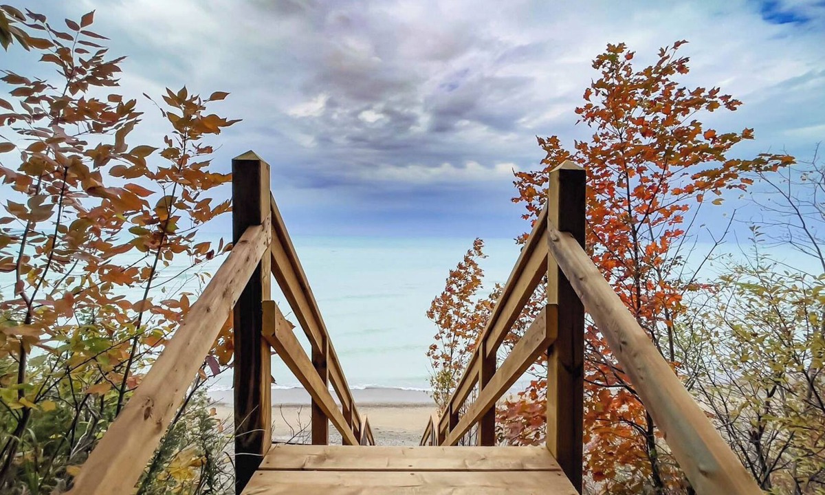 Bluewater Cottage | the Hideaway - 2 King Beds, Cedar Barrel Sauna