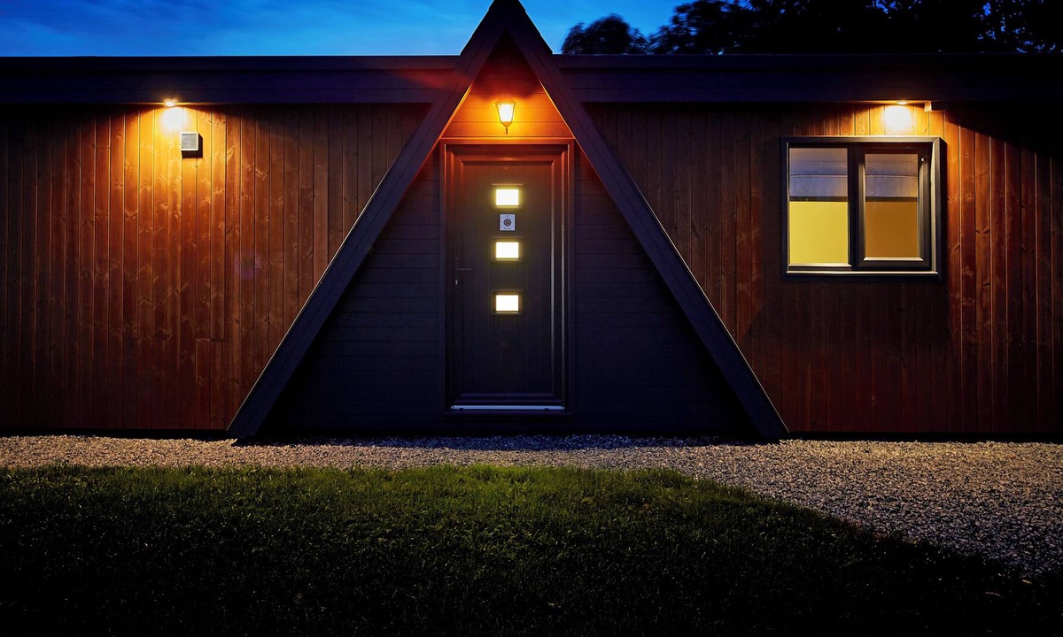 Fitling Cabin | THE LOTUS, pet friendly, character holiday cottage in Burton Pidsea
