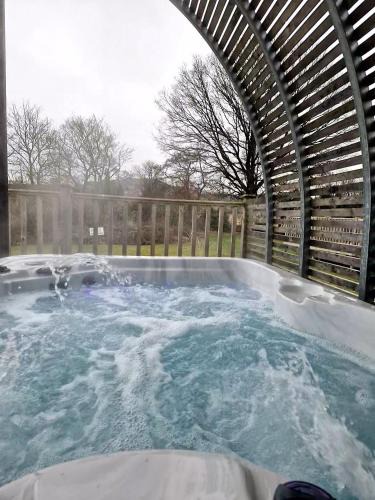 Crieff Ski Chalet | The Ness, Lodge with Hot Tub