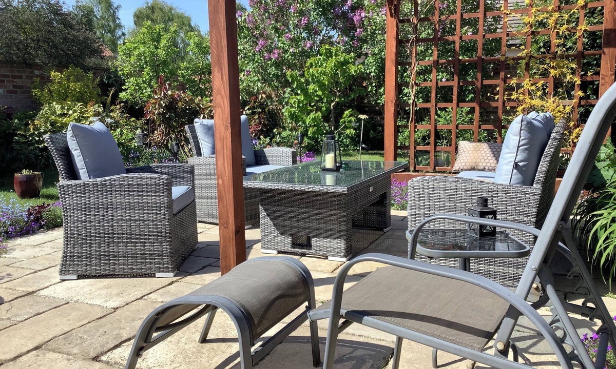 Glentham Bed & Breakfast | The Old Posthouse B&B
