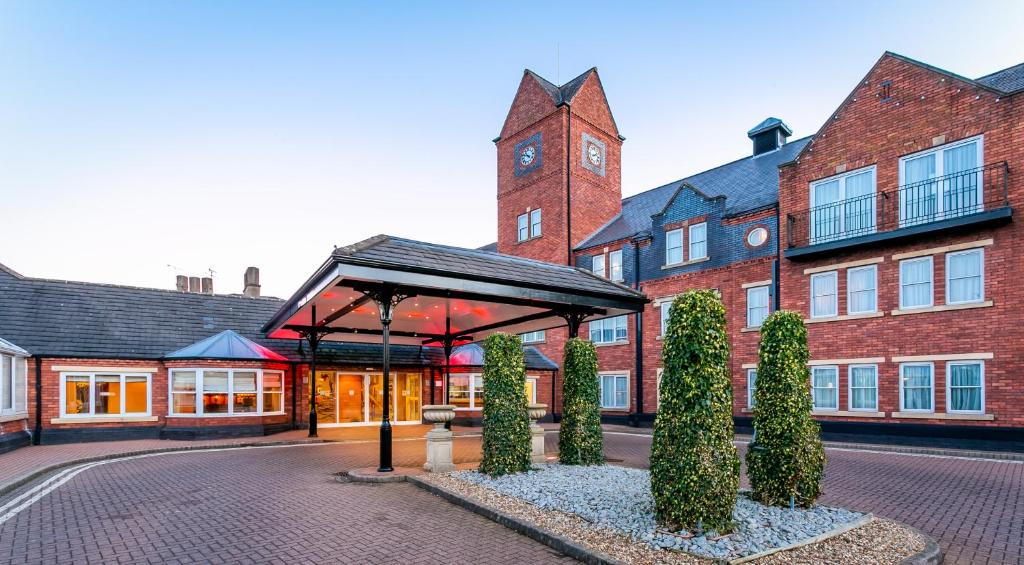 Stretton Hotel | The Park Royal Hotel & Spa