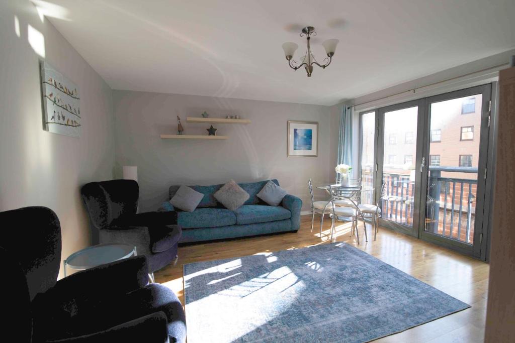 East End Apartment | The Socair - Bright Contemporary Merchant City Flat in Central Location