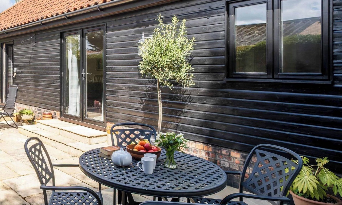 Saxmundham Cottage | The Stables, near #Kelsale - sleeps 4 - Close to famous destinations like #Aldeburgh #Thorpeness #Fr