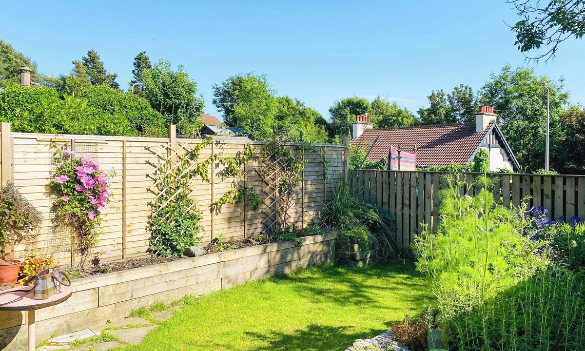 Dunfermline Cottage | The Wee Cottage - UK42919